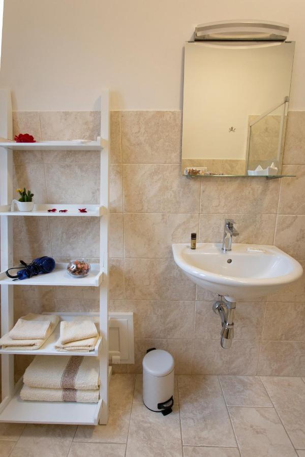 Deluxe Triple Room Sea View