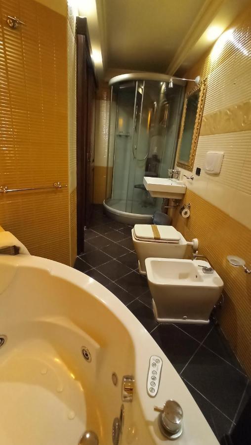 Double Room with Spa Bath,1118365116:JPEG