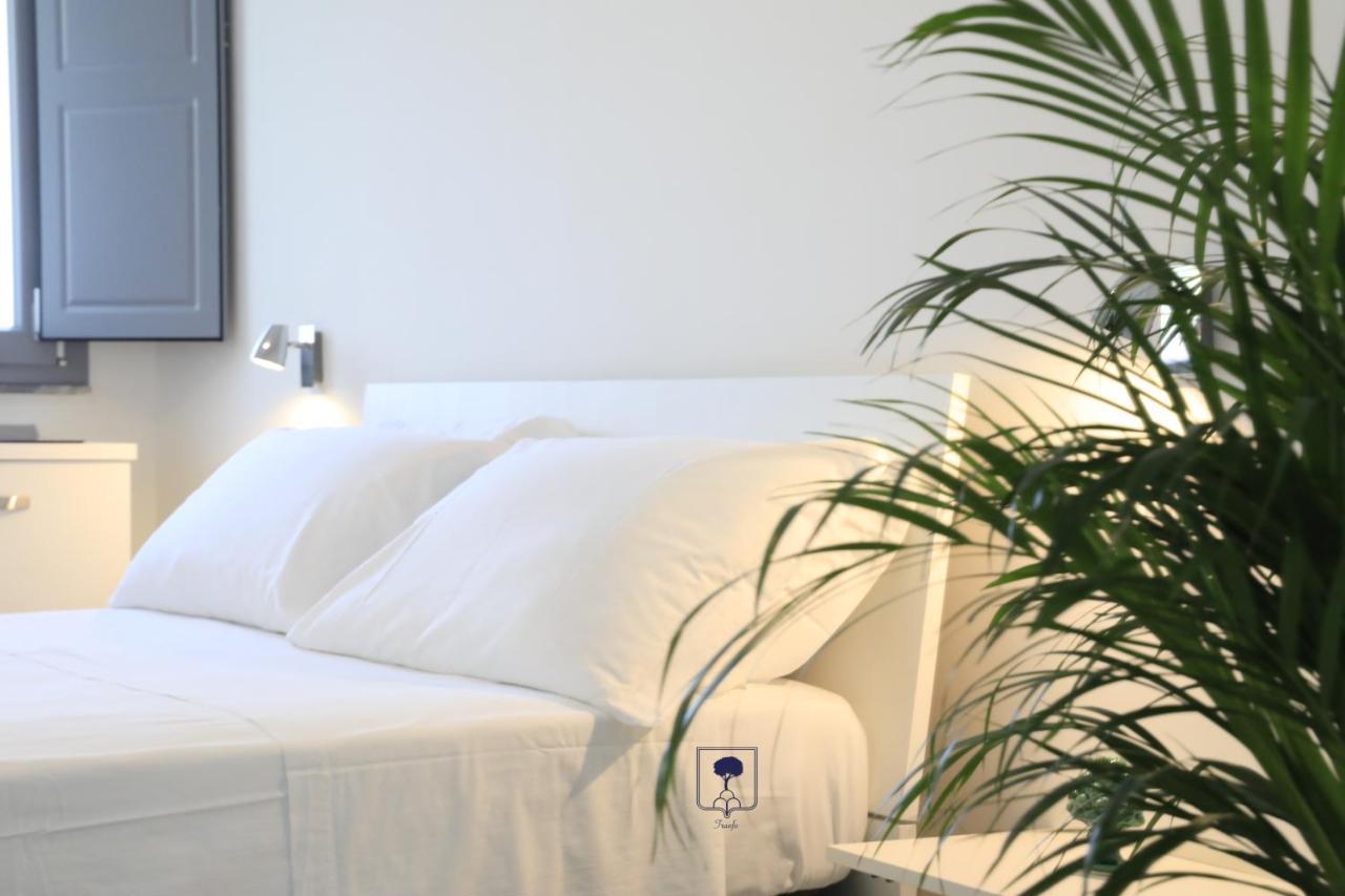 Deluxe Room,1234550900:JPEG