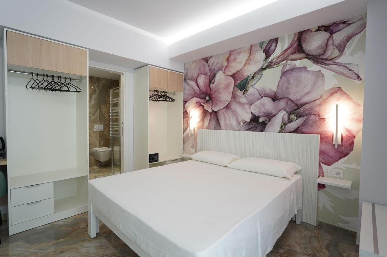 Deluxe Double Room Bath