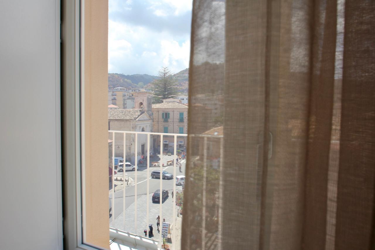 King Room,587777202:JPEG