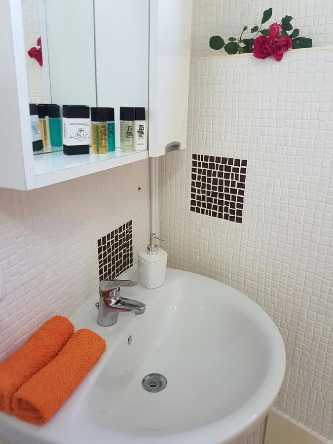 Double or Twin Room Sea View