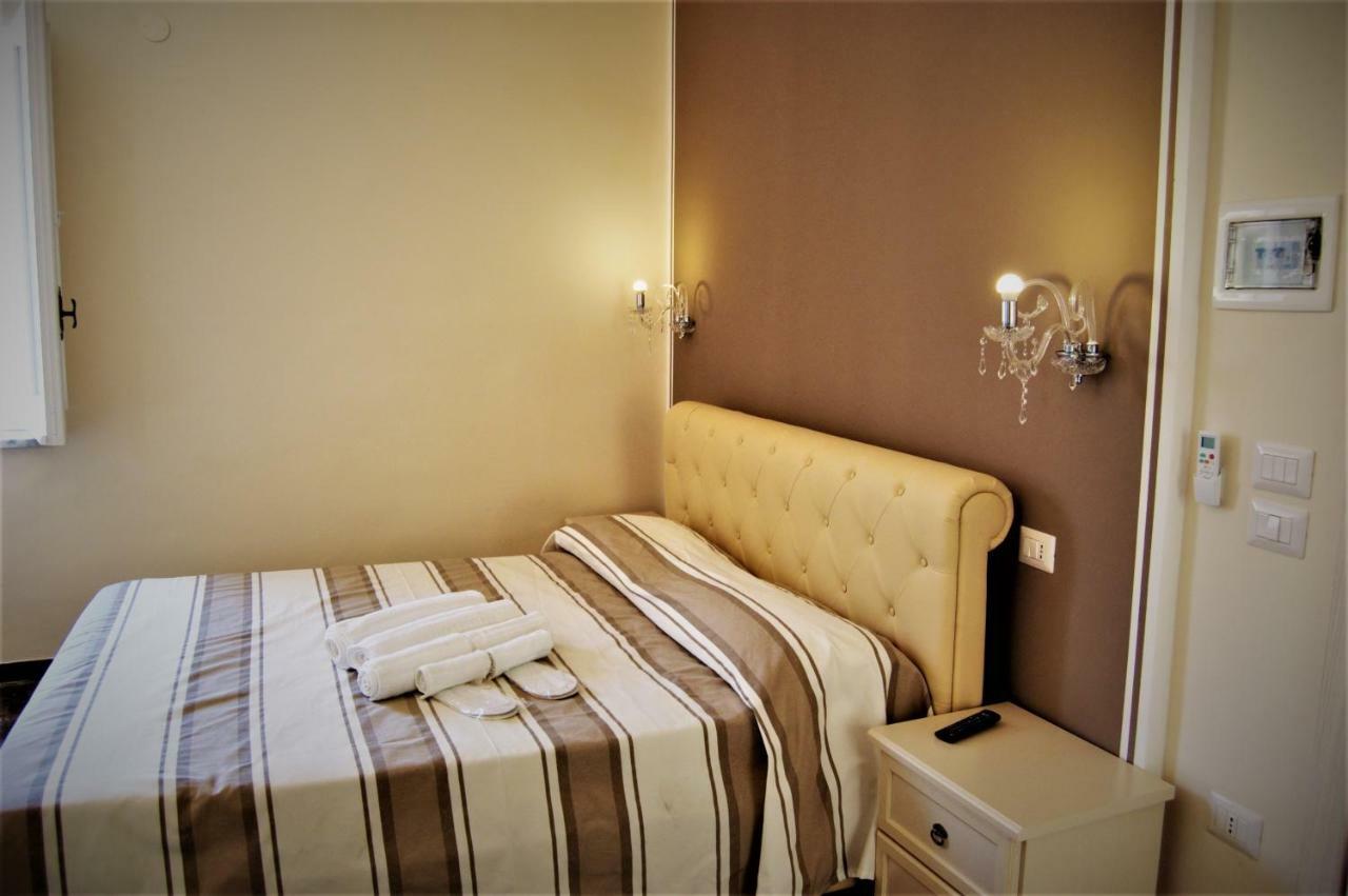 Deluxe Suite Spa Bath