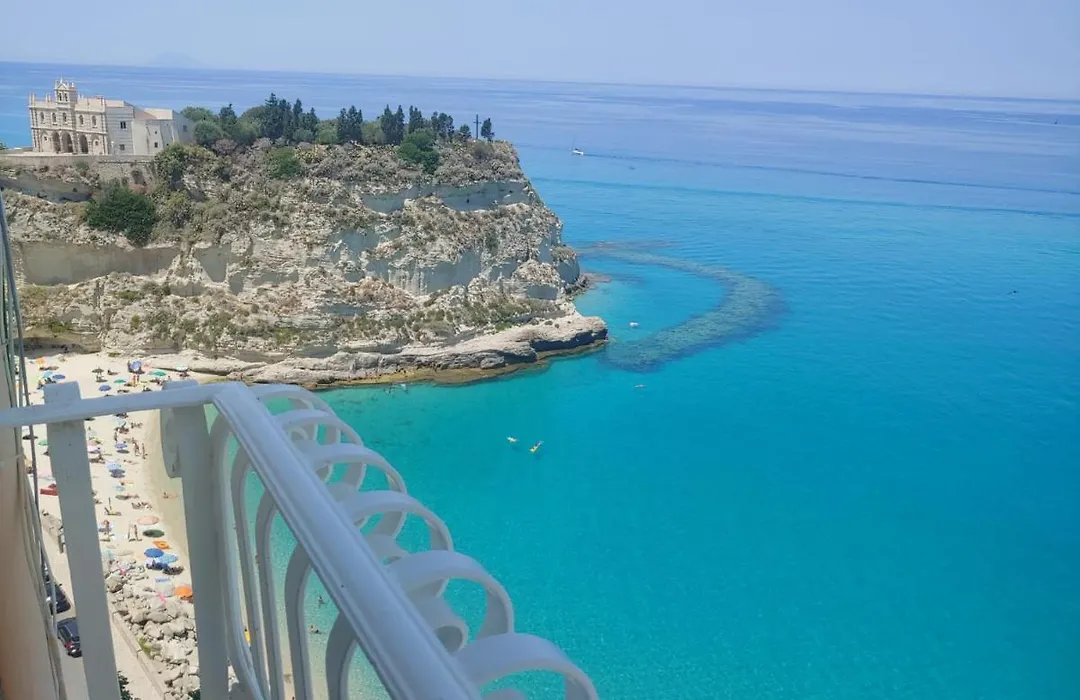 Hotel Domus Centro Tropea-1