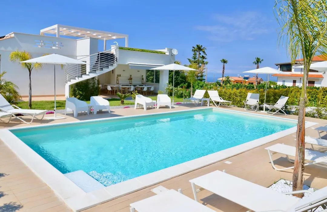 Centurio luxury rooms-1