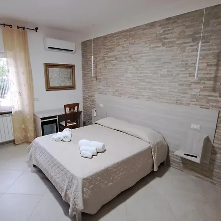 Hera Tropea Rooms-2