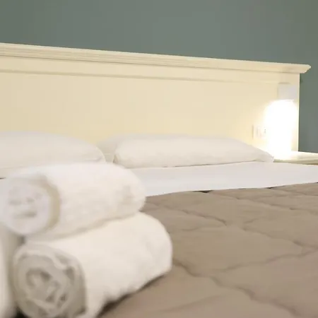 New- B&B Allison Tropea-3