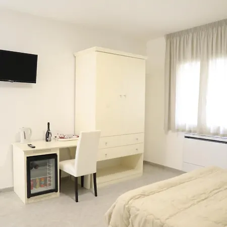 New- B&B Allison Tropea-2