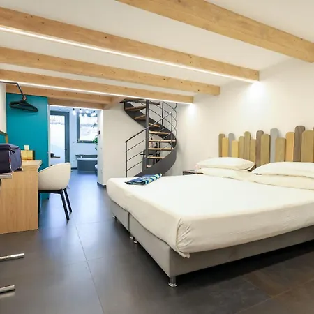J Luxury Home-2