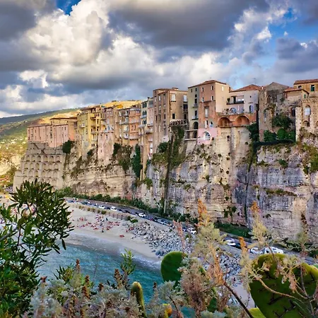 MareMò Accomodations - Rooms in Tropea-3
