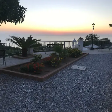 Villa Del Conte-3
